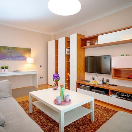 Green Apartment - Top Location, Near City Center! София Экстерьер фото