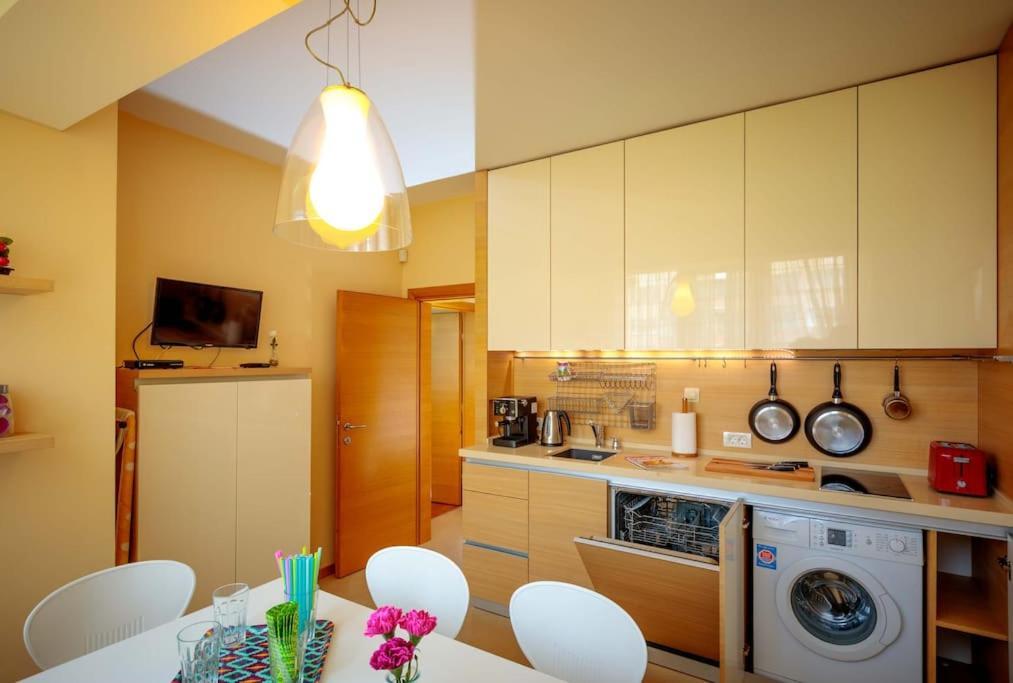 Green Apartment - Top Location, Near City Center! София Экстерьер фото