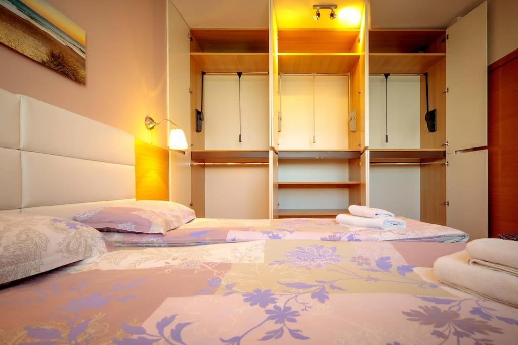Green Apartment - Top Location, Near City Center! София Экстерьер фото