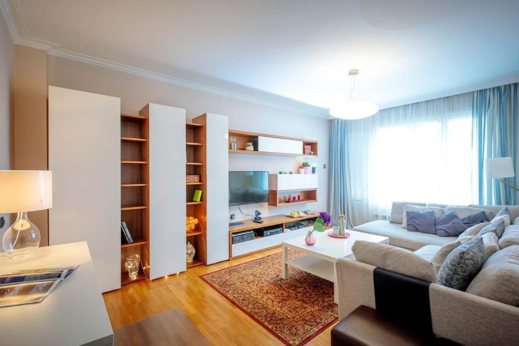 Green Apartment - Top Location, Near City Center! София Экстерьер фото