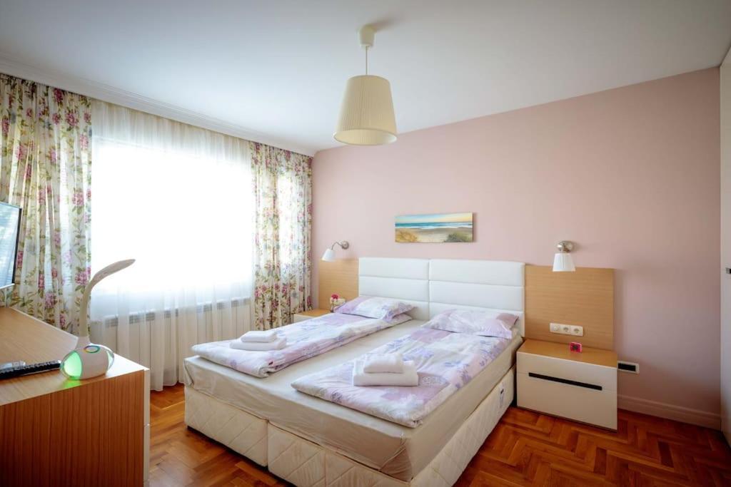 Green Apartment - Top Location, Near City Center! София Экстерьер фото