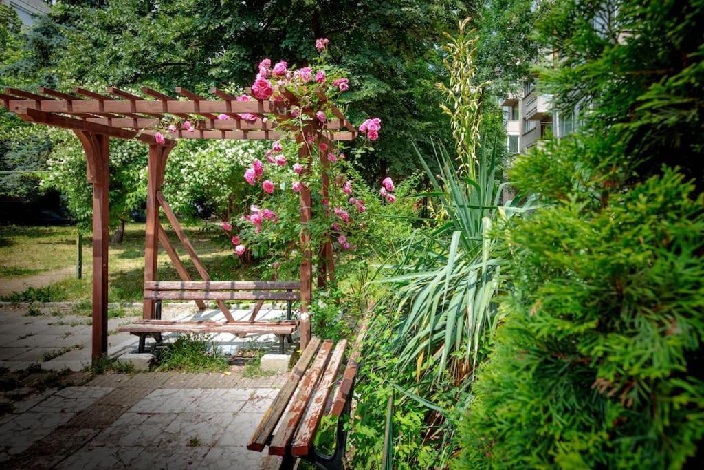 Green Apartment - Top Location, Near City Center! София Экстерьер фото